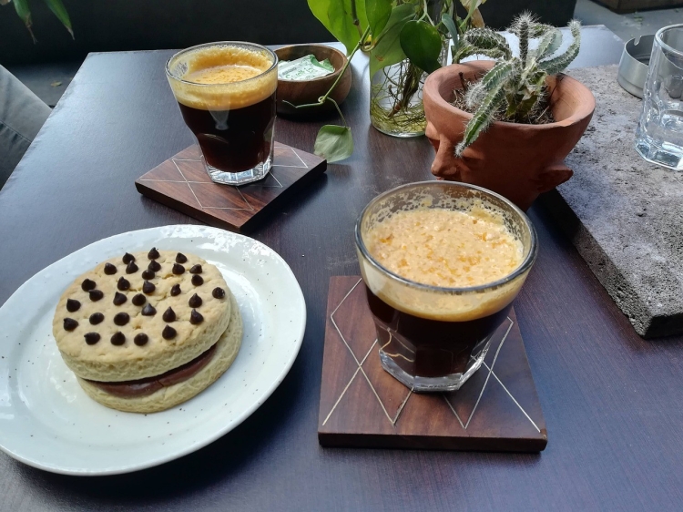 Kaffee / Tee / Güggs 